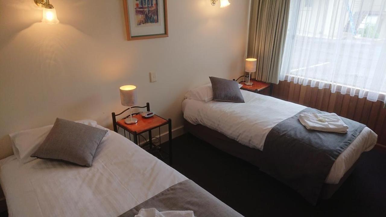 Mt Lyell Motor Inn Куінстаун Екстер'єр фото